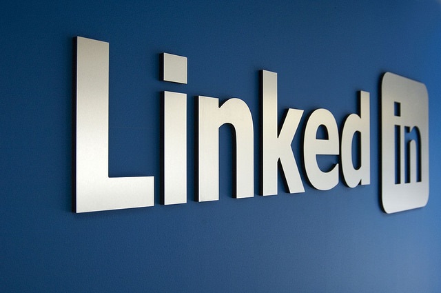 LinkedIn Mobile Number Identification Software